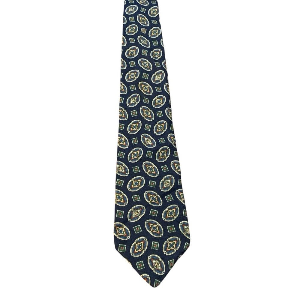 Tommy Hilfiger 100% silk tie. Navy with medallion pattern. Classy look. EUC